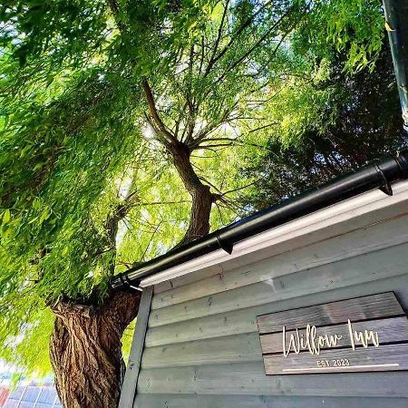 Willow Inn 布罗德斯泰 外观 照片